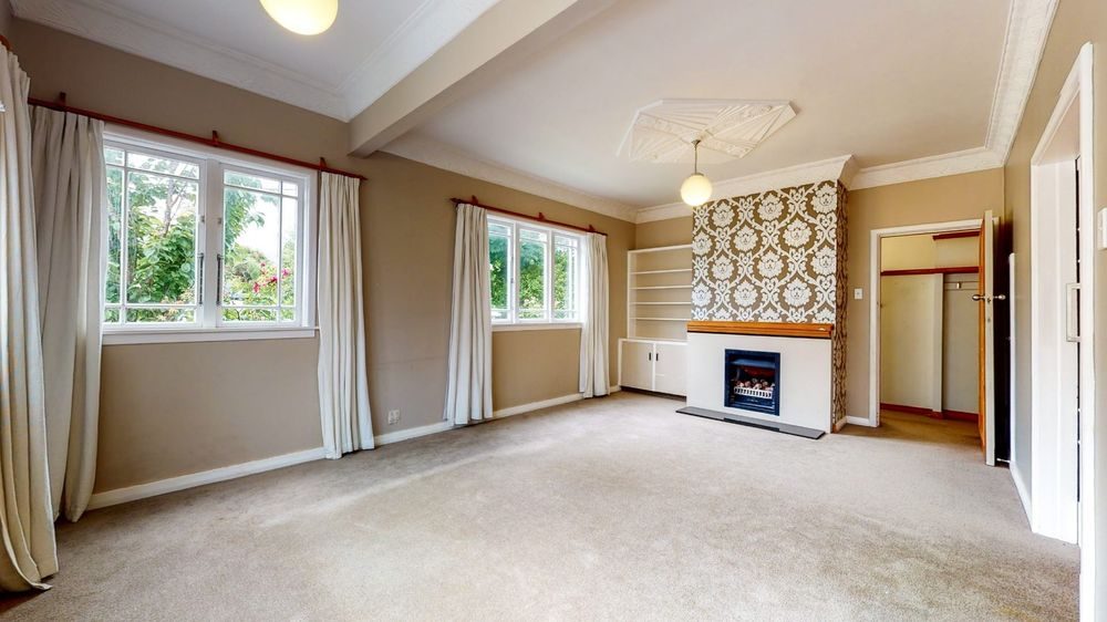 87 Kings Crescent, Hutt Central, Lower Hutt - Carousel 2
