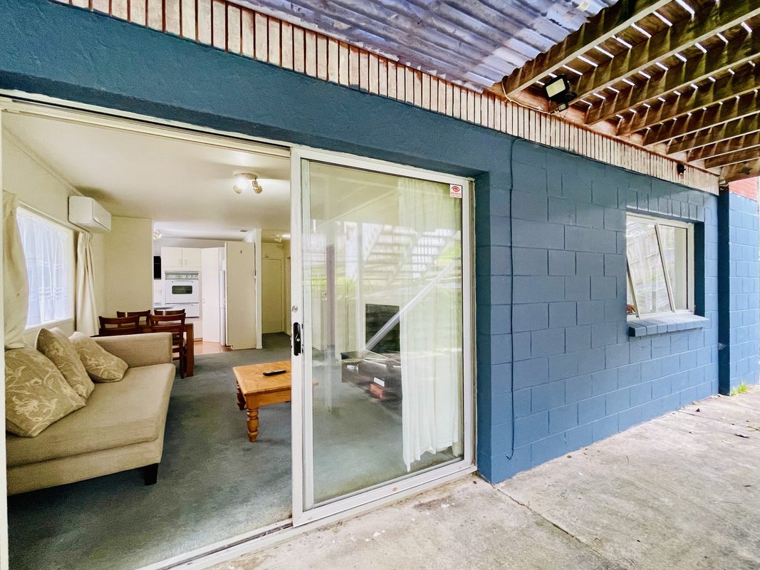 3 Pennycook Place, Sunnyhills, Auckland - Carousel 2