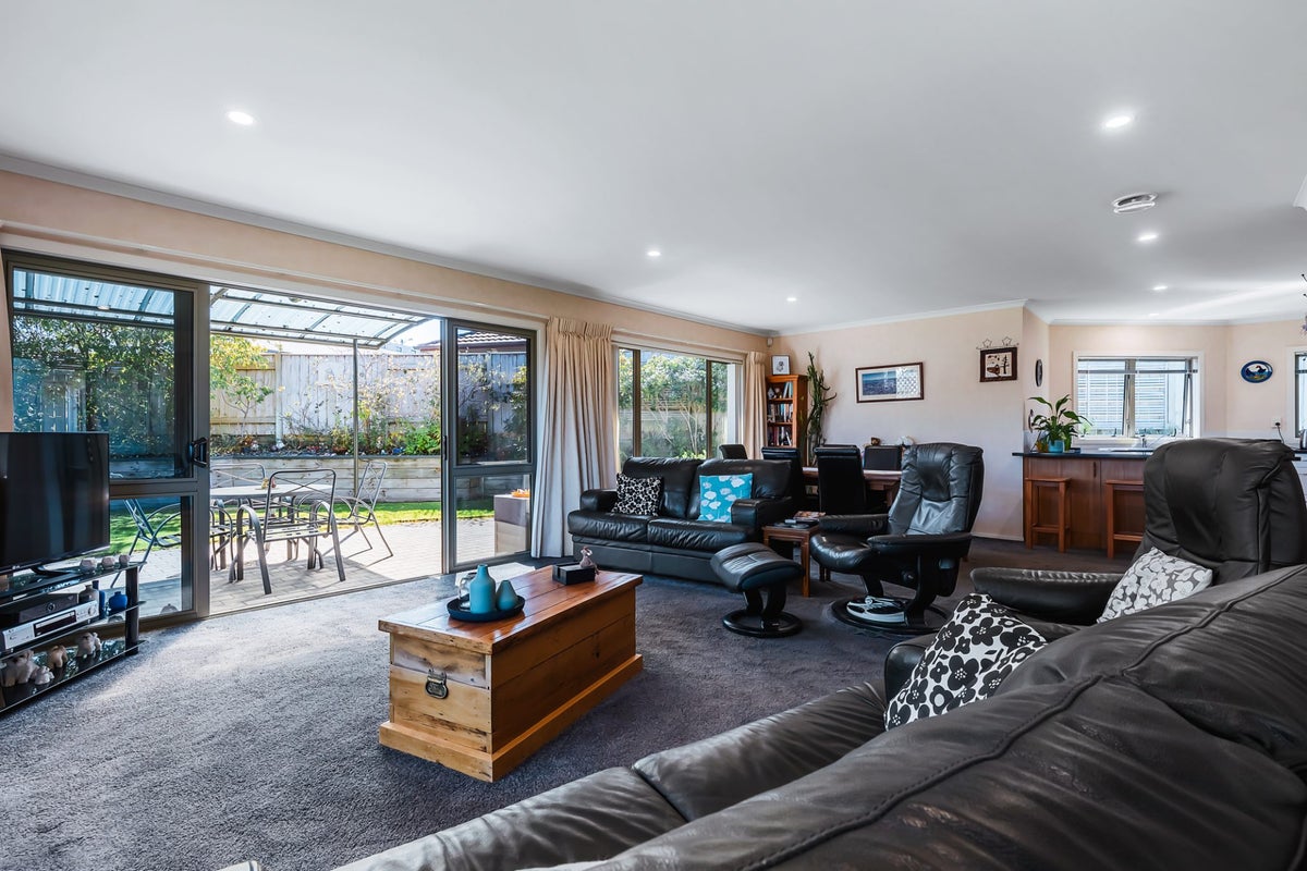 5 Woburn Place, Nukuhau, Taupo - Carousel 2