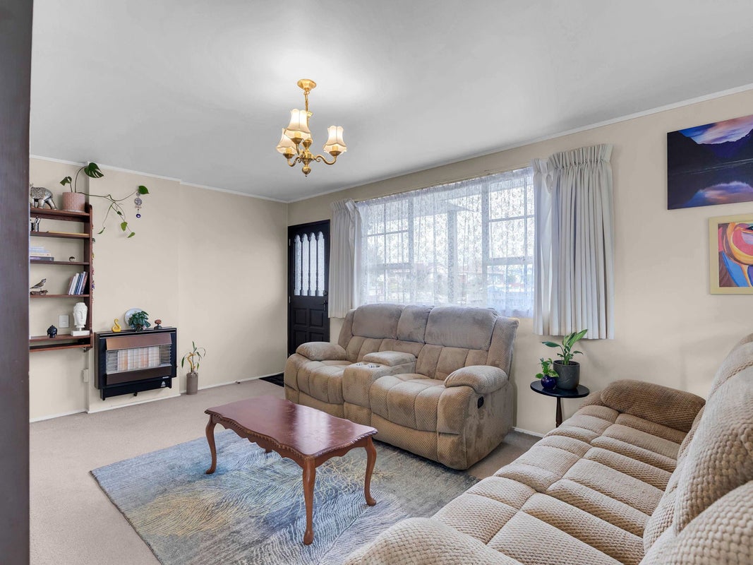 15B Sandalwood Drive, Dinsdale, Hamilton - Carousel 2