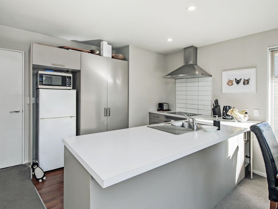 46 Thackeray Place, Waltham, Christchurch - Carousel 2