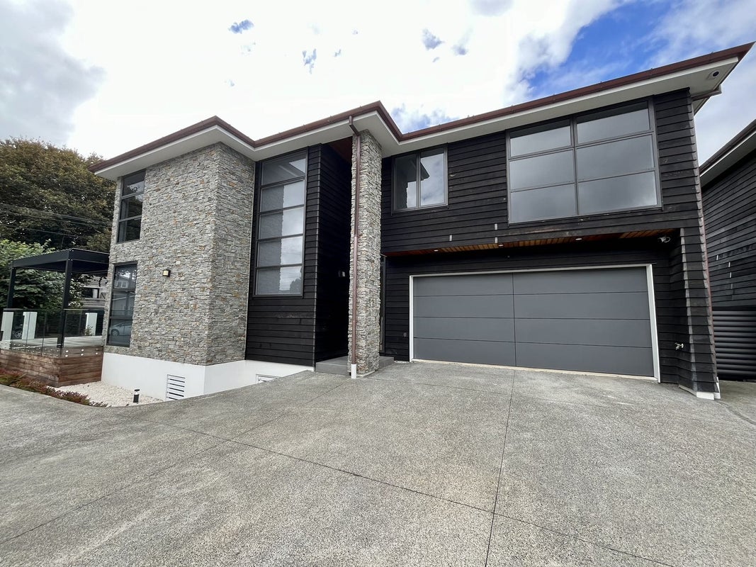 15 Hallam Street, Mount Albert, Auckland - Carousel 1