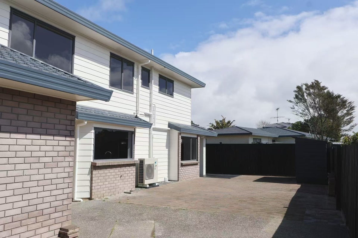 18A Bushlands Park Drive, Albany, Auckland - Carousel 2