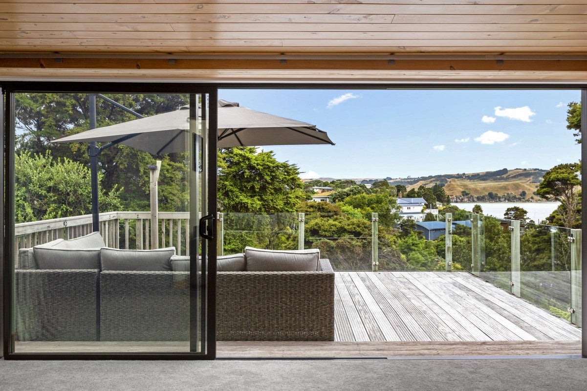 8 Bay View Road, Raglan, Raglan - Carousel 2