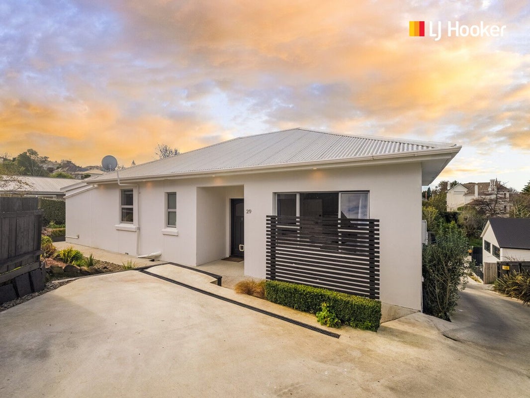 29 Patrick Street, The Glen, Dunedin - Carousel 1