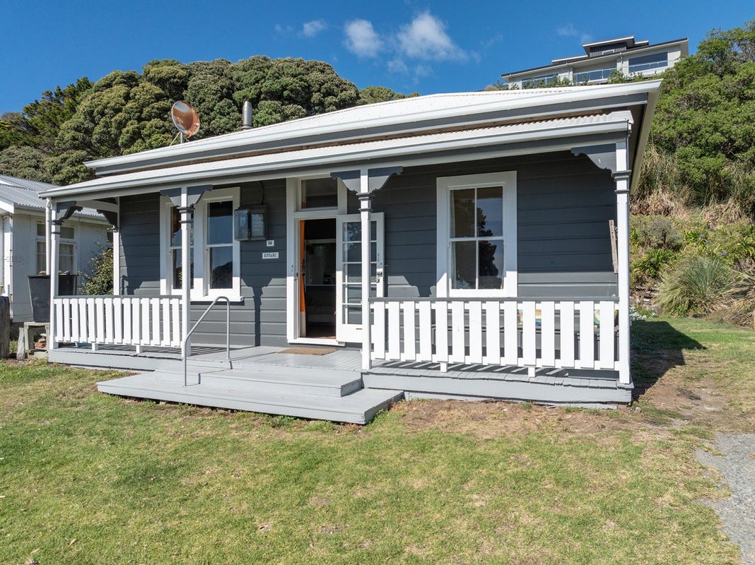 58 Jetty Road, Castlepoint - Carousel 2