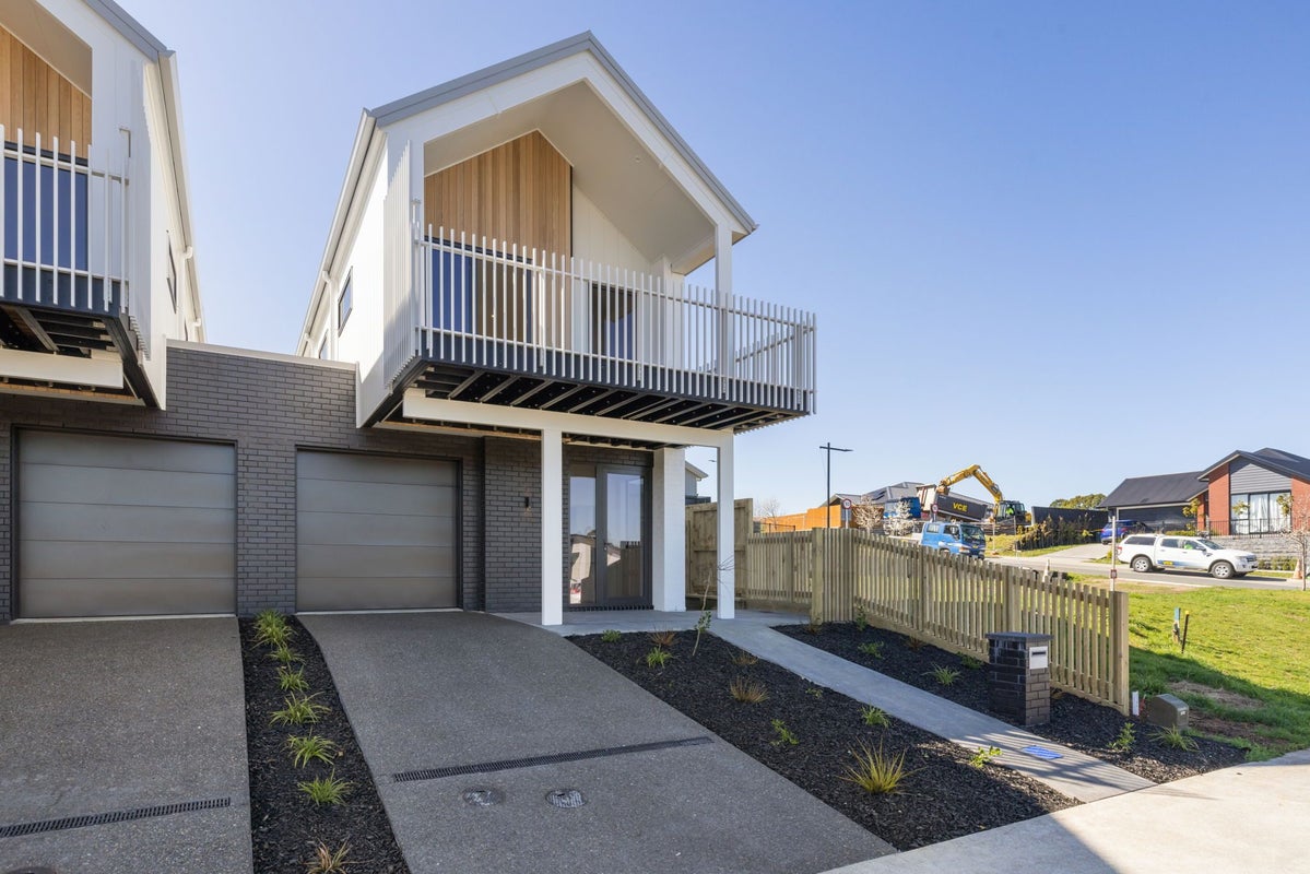9 Celeste Terrace, Peacocke, Hamilton - Carousel 2