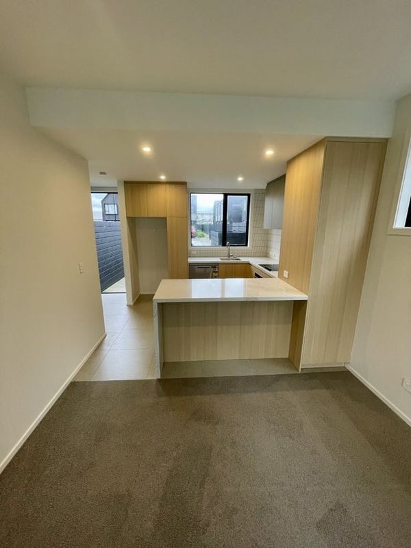 15A Cuba Street, Petone, Lower Hutt - Carousel 2