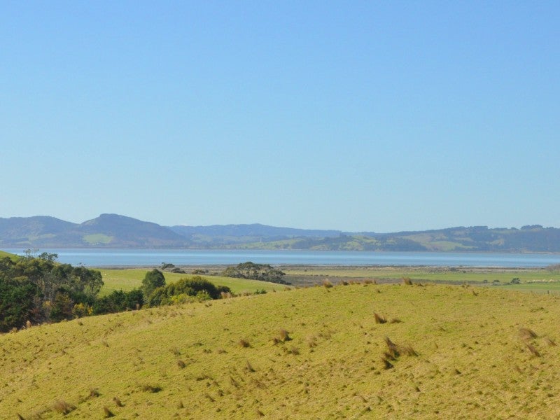 1742 South Head Road, Helensville - Carousel 12