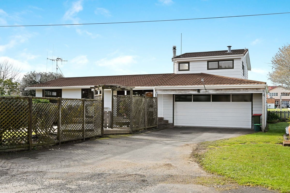 30 Ngaere Avenue, Chartwell, Hamilton - Carousel 2