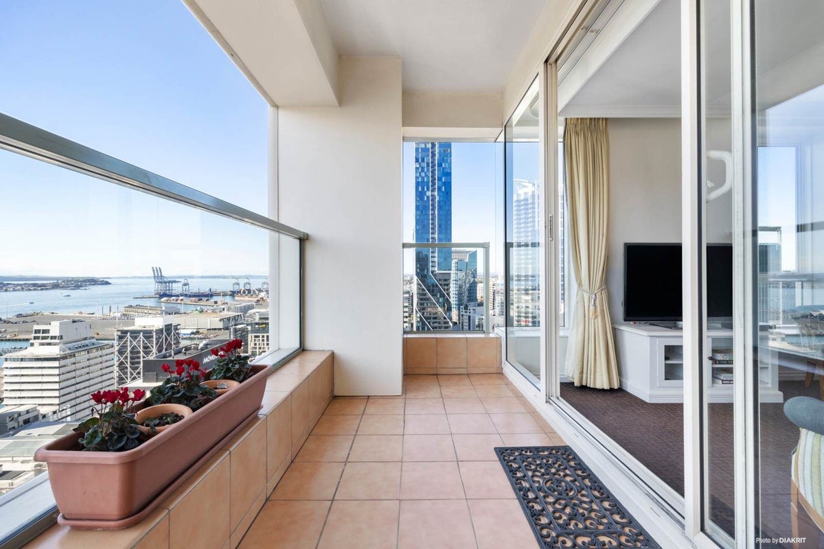 2407/8 Albert Street, Auckland Central, Auckland - Carousel 36