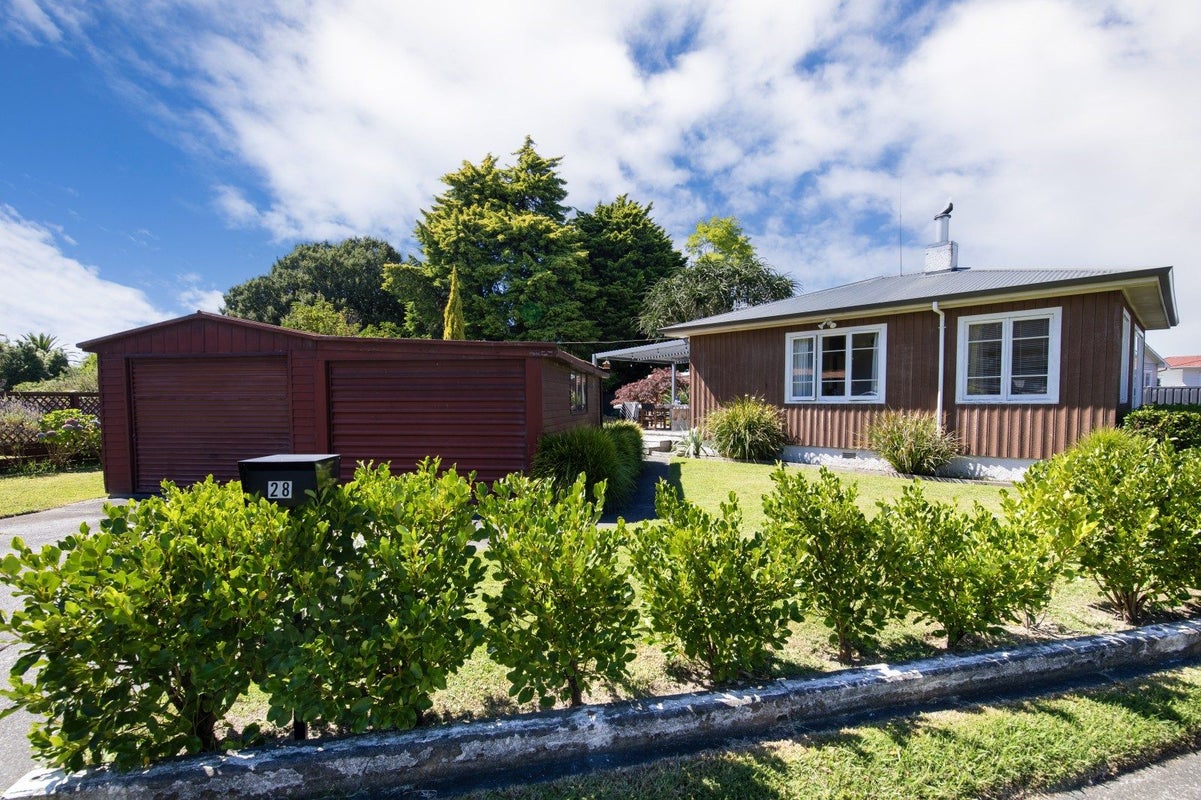 28 Bright Crescent, Maraenui, Napier - Carousel 2