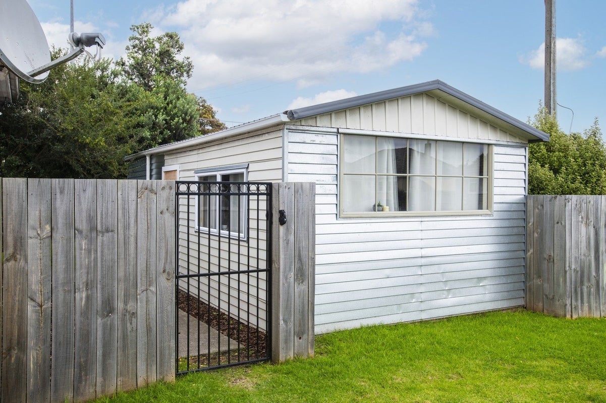 210 Wainui Road, Kaiti, Gisborne - Carousel 13