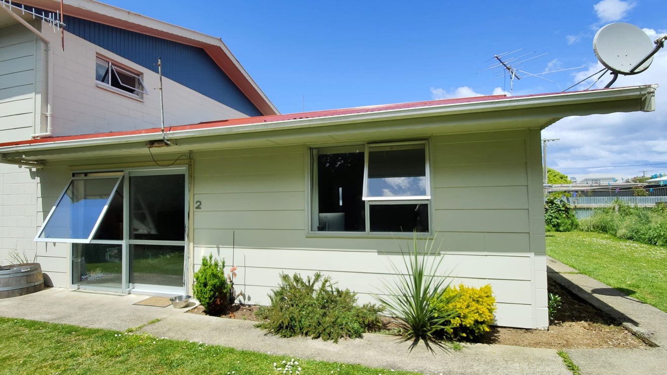 2/120 Tanner Street, Grasmere, Invercargill - Carousel 1