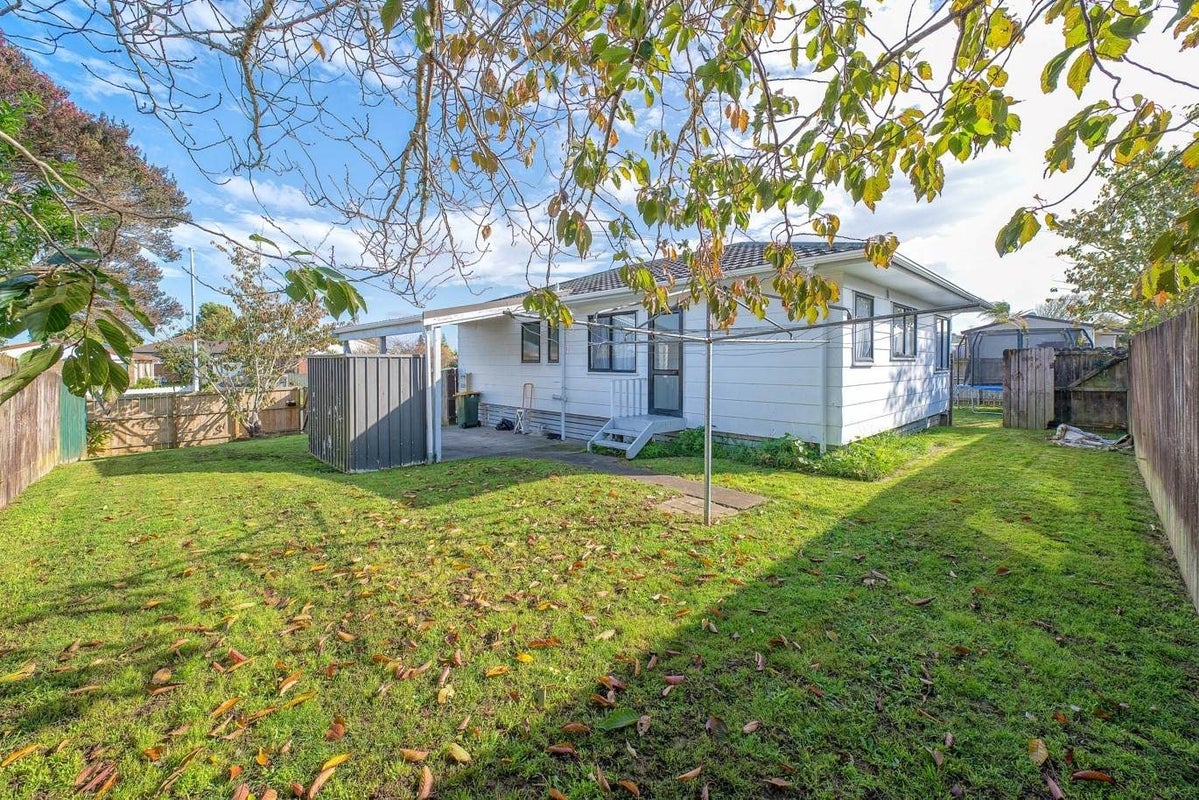 43 Limond Street, Randwick Park, Auckland - Carousel 1