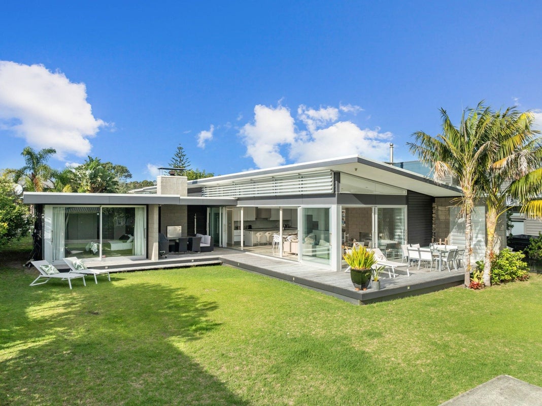 12 Galbraith Street, Matapouri, Whangarei - Carousel 22