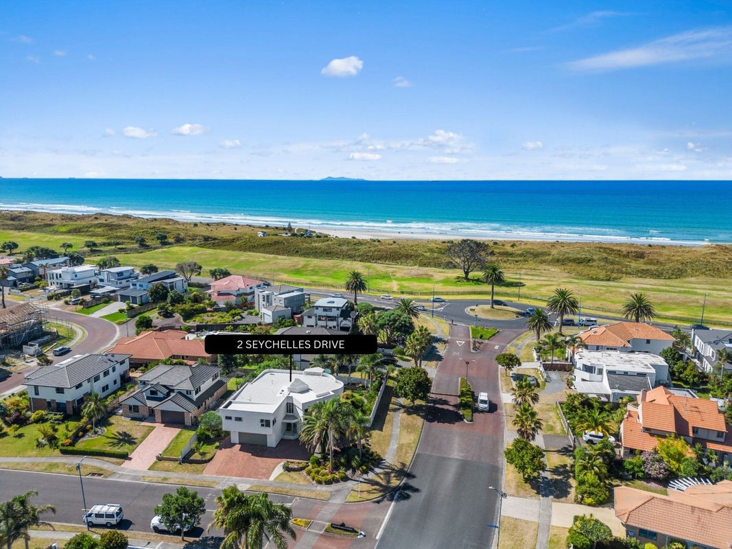 2 Seychelles Drive, Papamoa Beach, Papamoa - Carousel 1