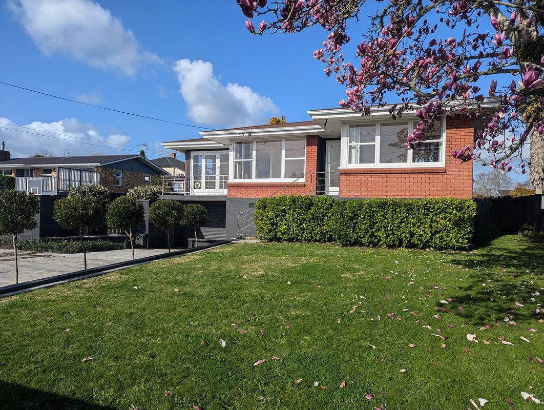 106 Scott Street, Leamington, Cambridge - Carousel 2