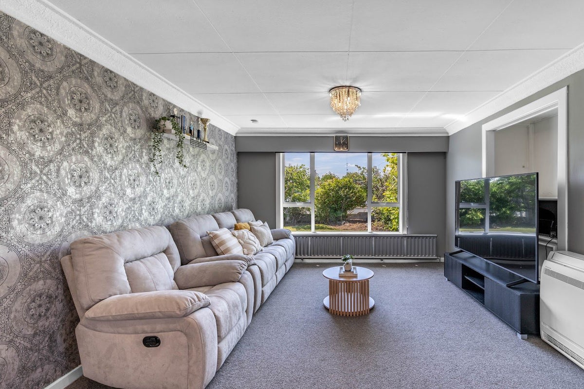 400 North Road, Waikiwi, Invercargill - Carousel 2