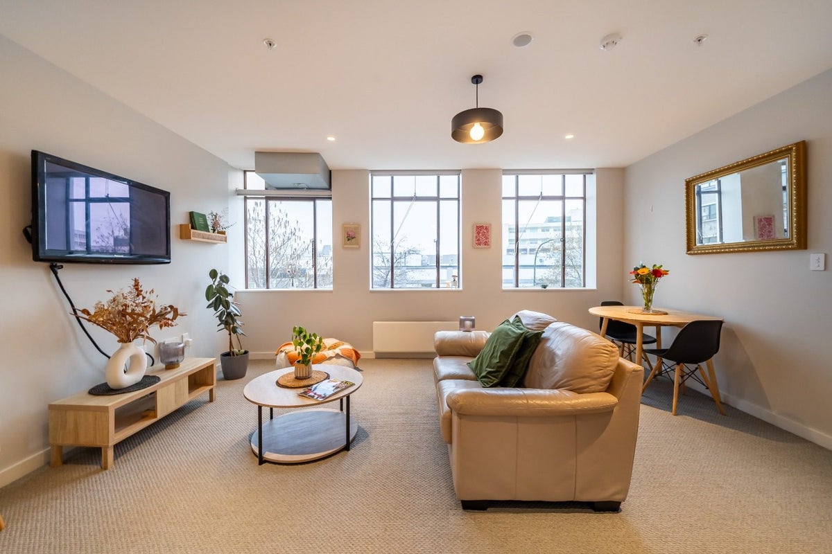 207/14 Laings Road, Hutt Central, Lower Hutt - Carousel 1