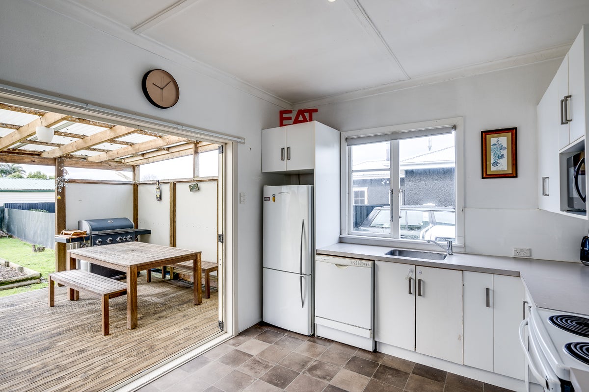 911 Gordon Road, Raureka, Hastings - Carousel 2