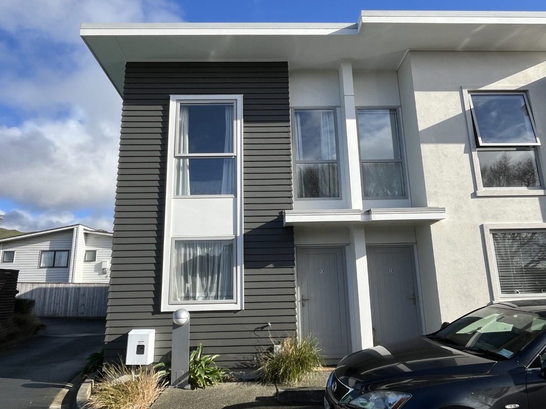13/32 Dr Taylor Terrace , Johnsonville, Wellington - Carousel 2