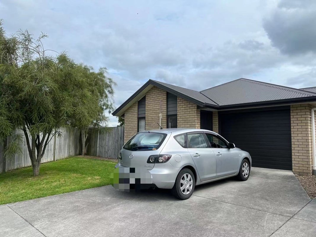 14 Raupo Place, Rototuna North, Hamilton - Carousel 1