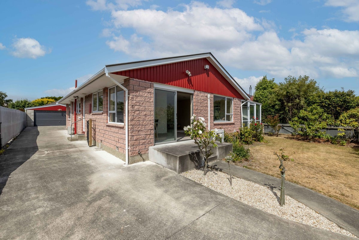 9 Walcot Street, Bromley, Christchurch - Carousel 1