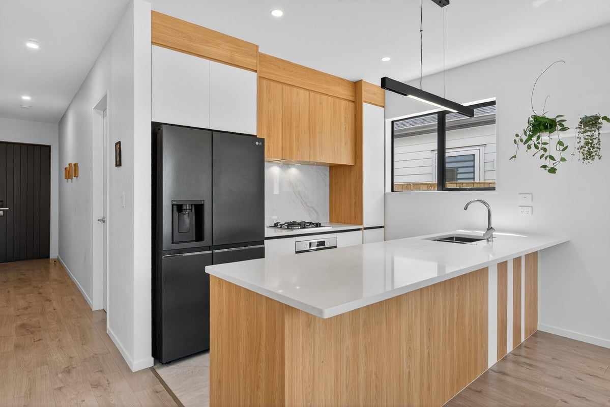 19 Woven Place, Karaka, Papakura - Carousel 2