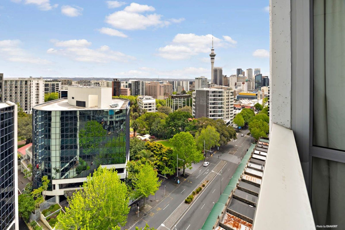 12I/15 City Road, Auckland Central, Auckland - Carousel 1