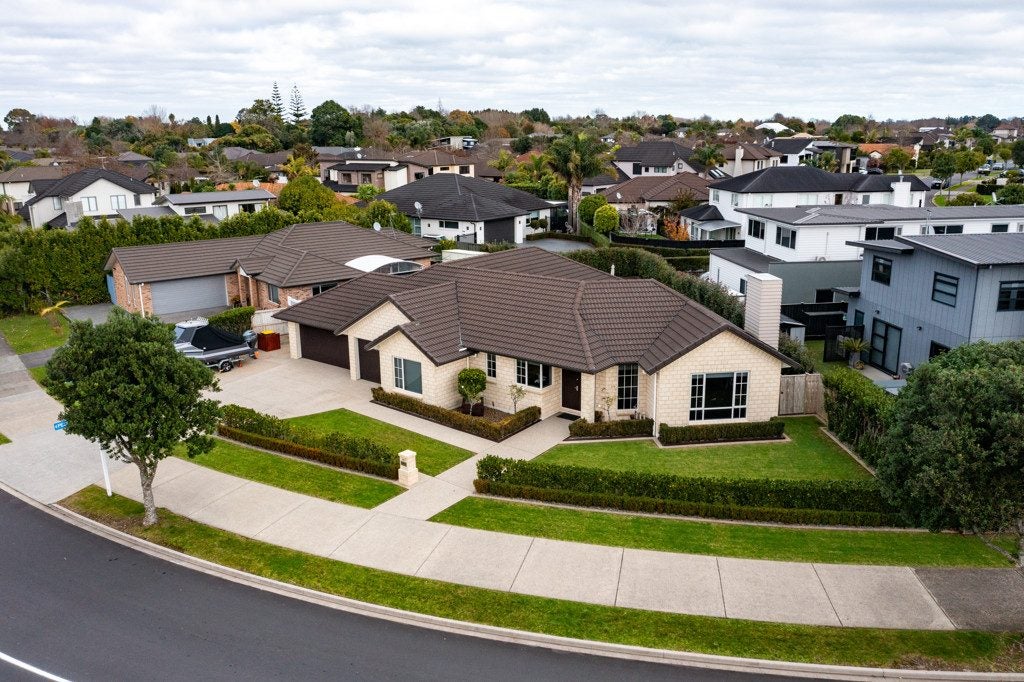 242 Harbourside DR, Karaka, Papakura - Carousel 2