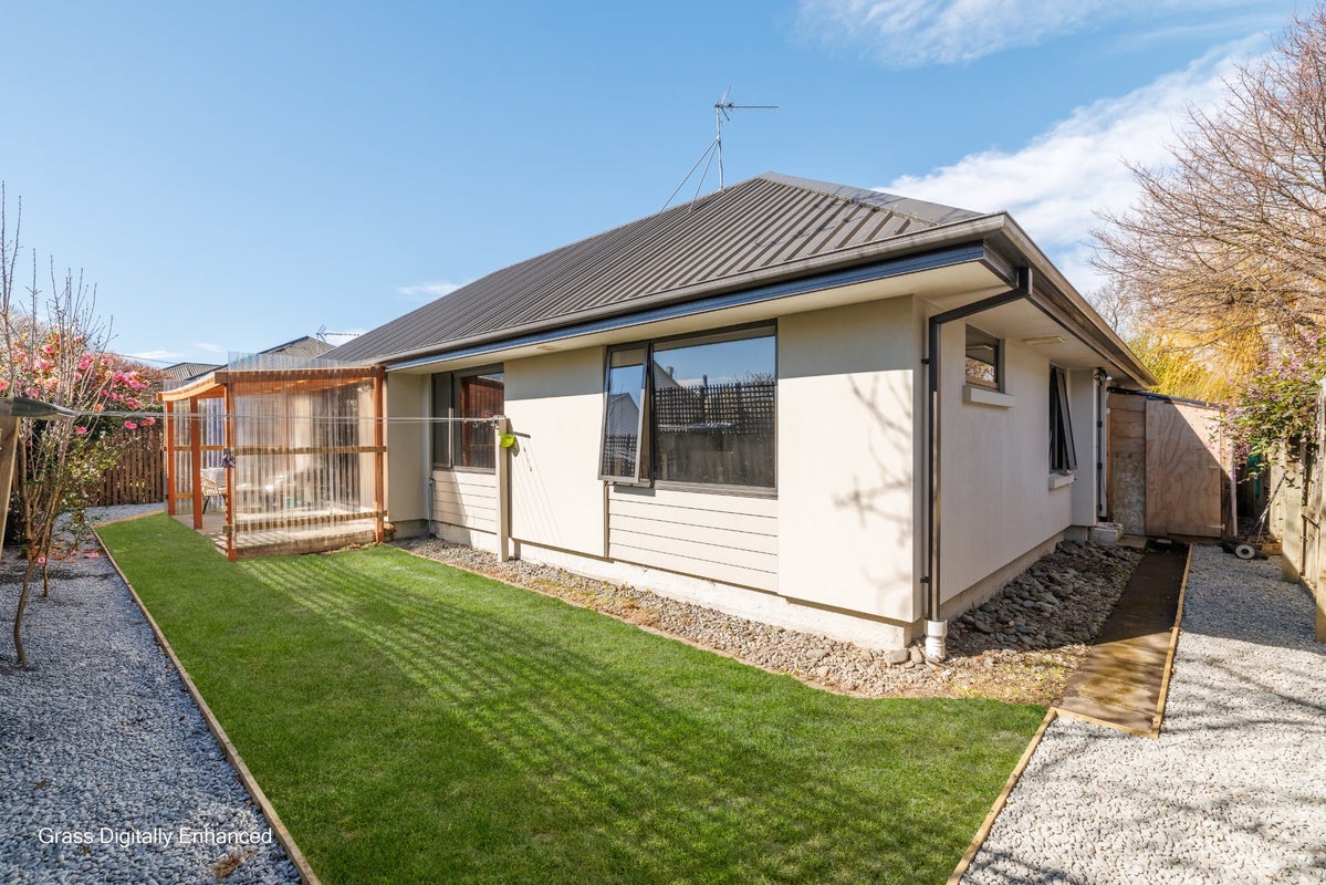 2/71 Thames Street, Mairehau, Christchurch - Carousel 1