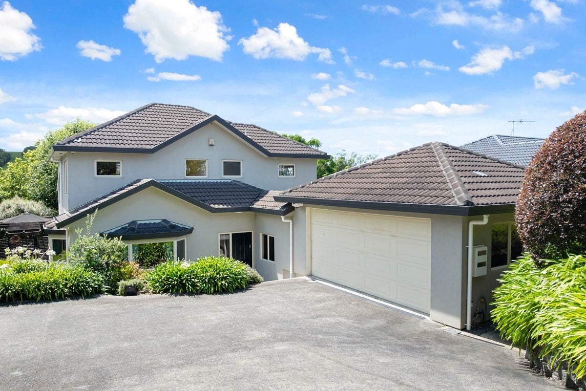 117 Bushlands Park Drive, Albany, Auckland - Carousel 1
