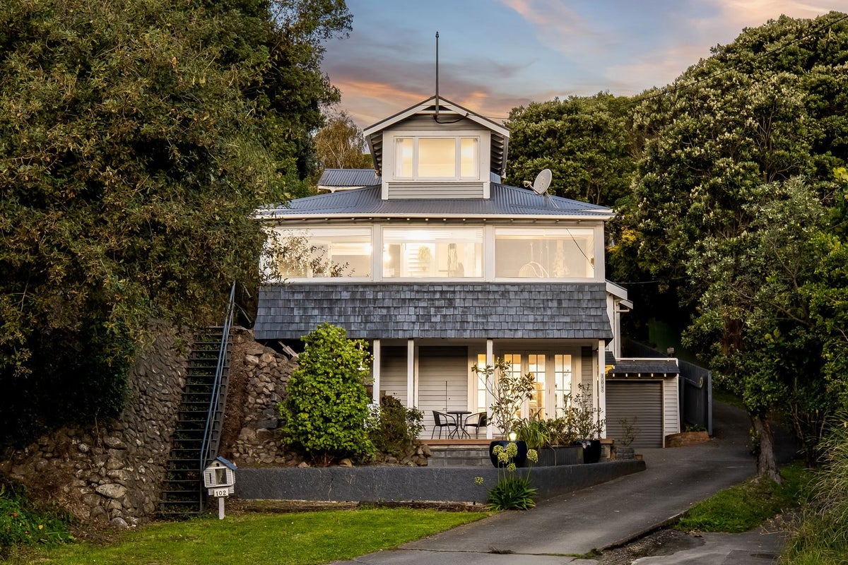 102 Paremata Road, Paremata, Porirua, Wellington - Carousel 2