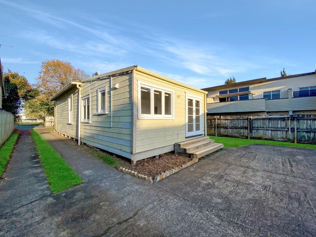 46 Abbotsford Street, Whitiora, Hamilton - Carousel 9