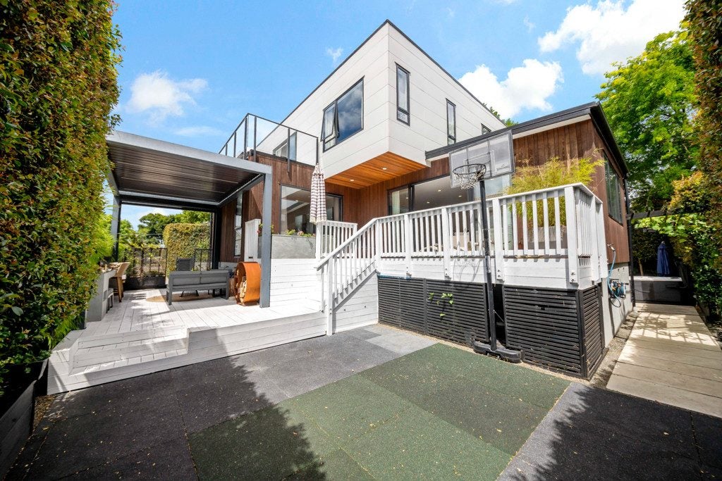 25A Grand View Road, Remuera, Auckland - Carousel 2