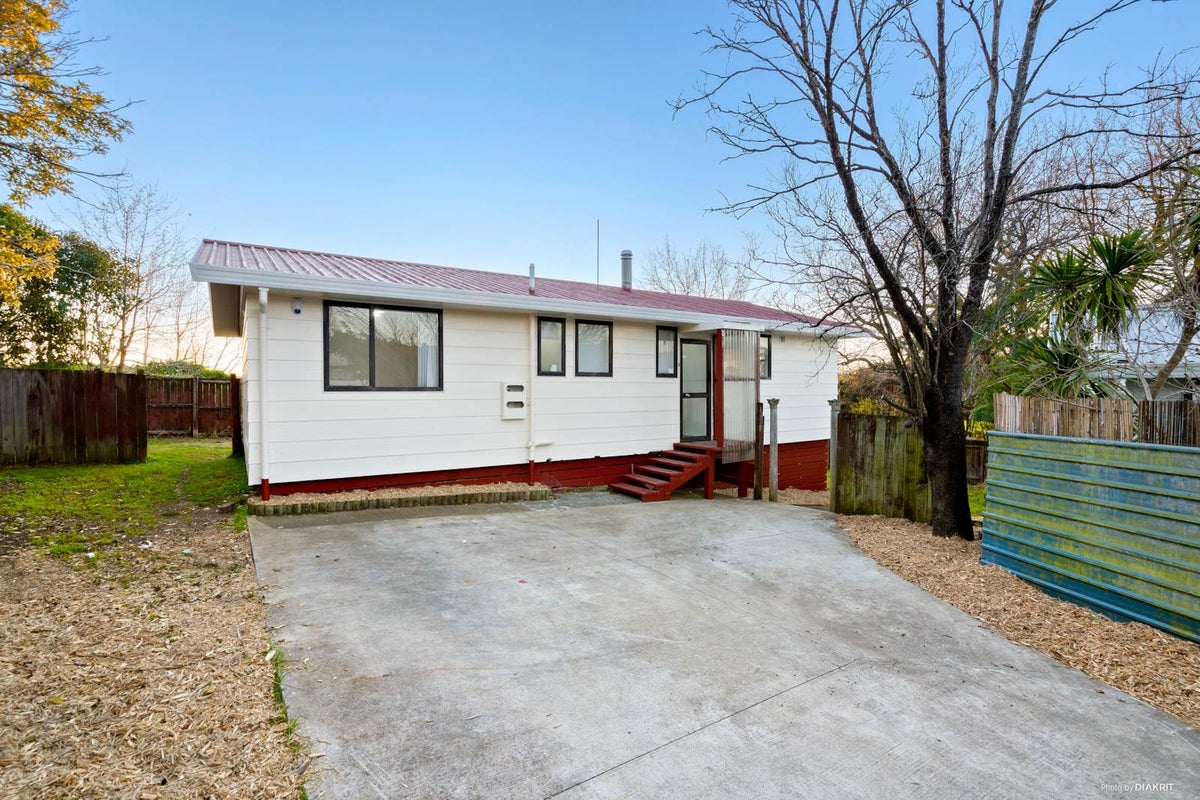 B/71 REDCREST AVE, Red Hill, Papakura - Carousel 1