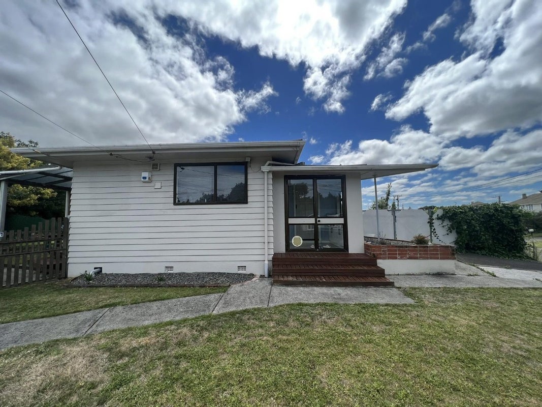 82 Smithfield Road, Tawhero, Whanganui - Carousel 1