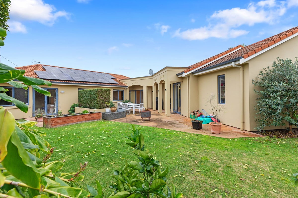 8 Sissinghurst Court, Bethlehem, Tauranga - Carousel 20