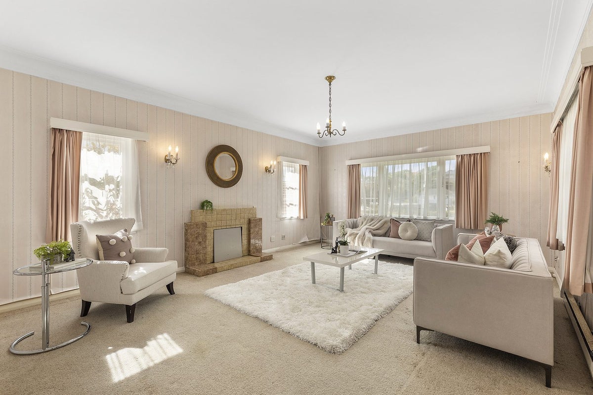 2 Homewood Avenue, Karori, Wellington - Carousel 2
