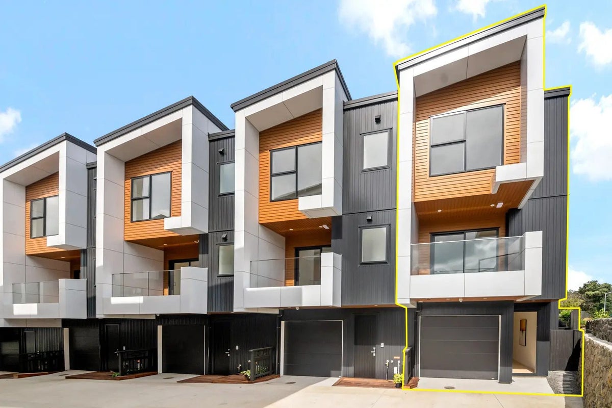 12/36 Seccombes Road, Epsom, Auckland - Carousel 1