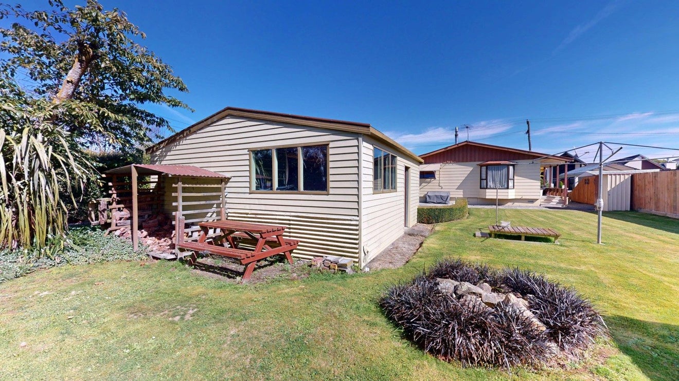 9 Carters Terrace, Tinwald, Ashburton - Carousel 16