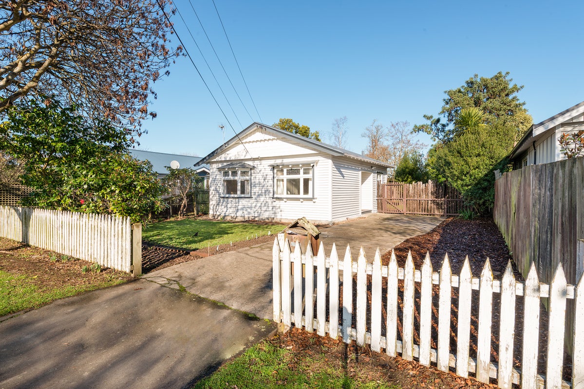 33 Kensington Avenue, Mairehau, Christchurch - Carousel 1