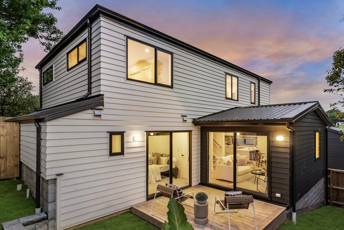 9D Freya Place, Torbay, Auckland - Carousel 1