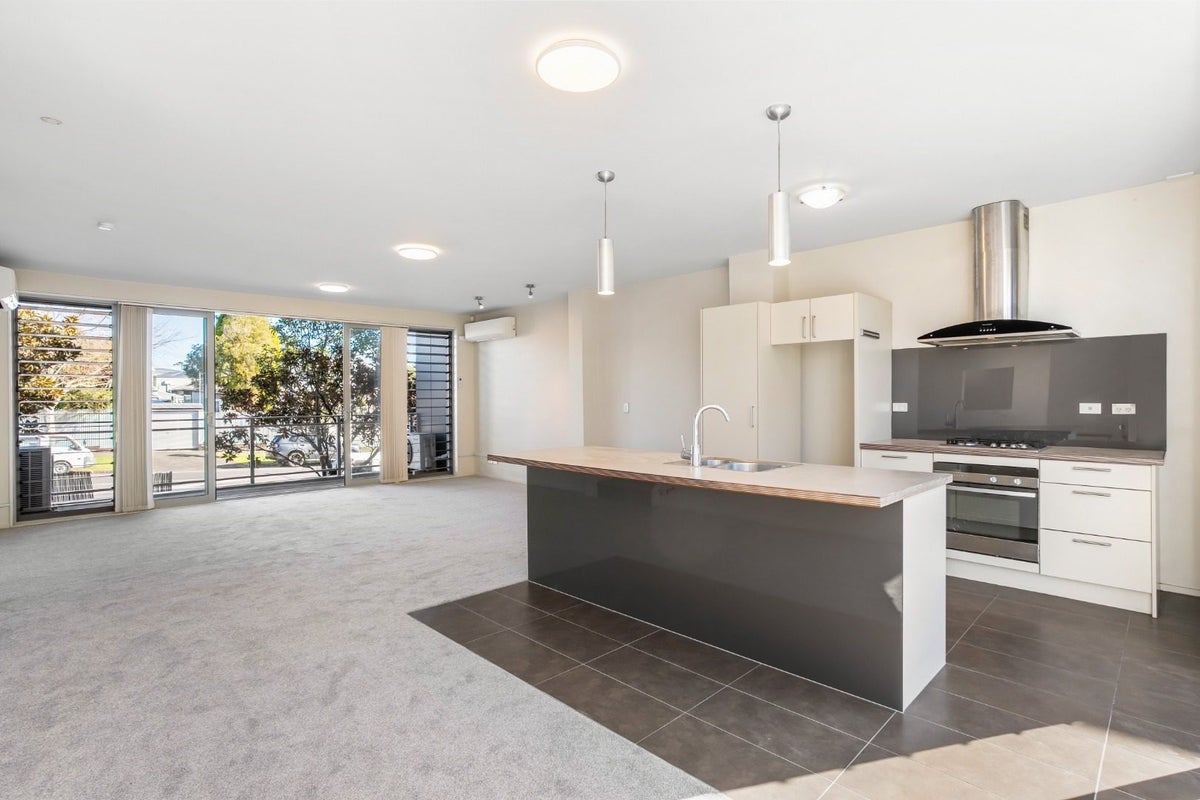 35B Garnet Road, Westmere, Auckland - Carousel 1