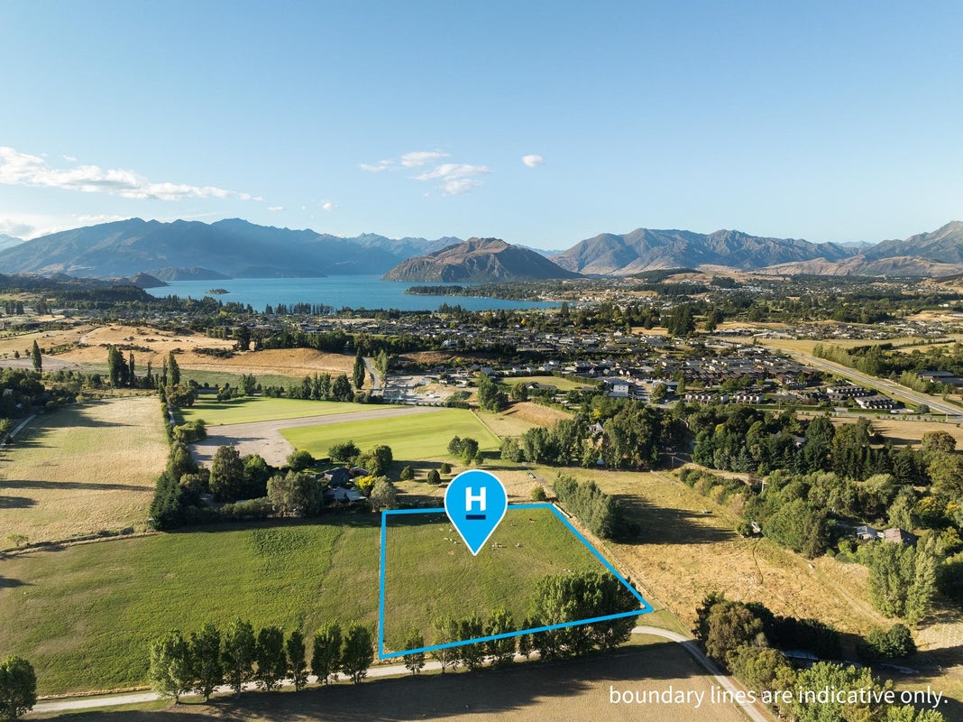 18 Ruru Lane, Wanaka - Carousel 1