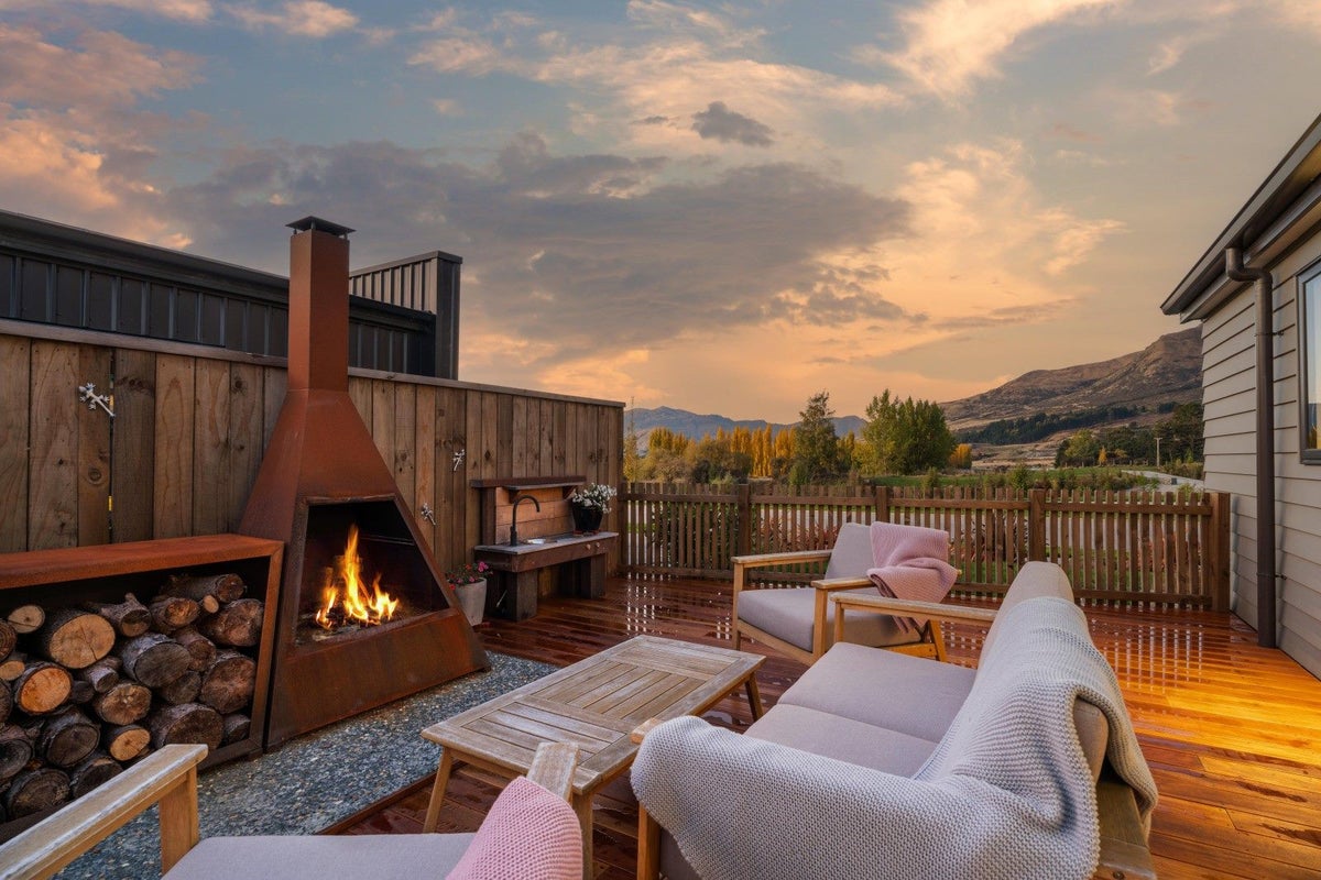 43 Bannister Street, Jacks Point, Queenstown - Carousel 2