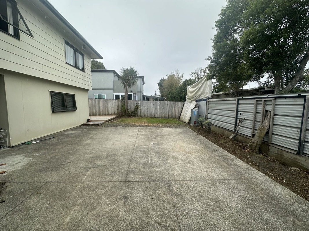41 College Road, Northcote, Auckland - Carousel 20