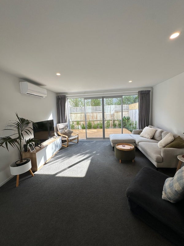 2/368 Hereford Street, Linwood, Christchurch - Carousel 1