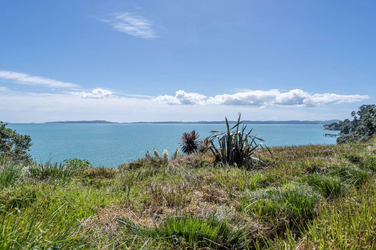 34 First View Avenue, Beachlands, Auckland - Carousel 8